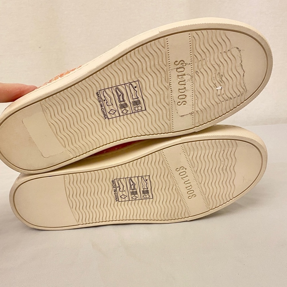 Soludos x Chiaozza Embroidered Ombré Sneaker Womens Size 5 Ivory Pink Yellow - Picture 6 of 10